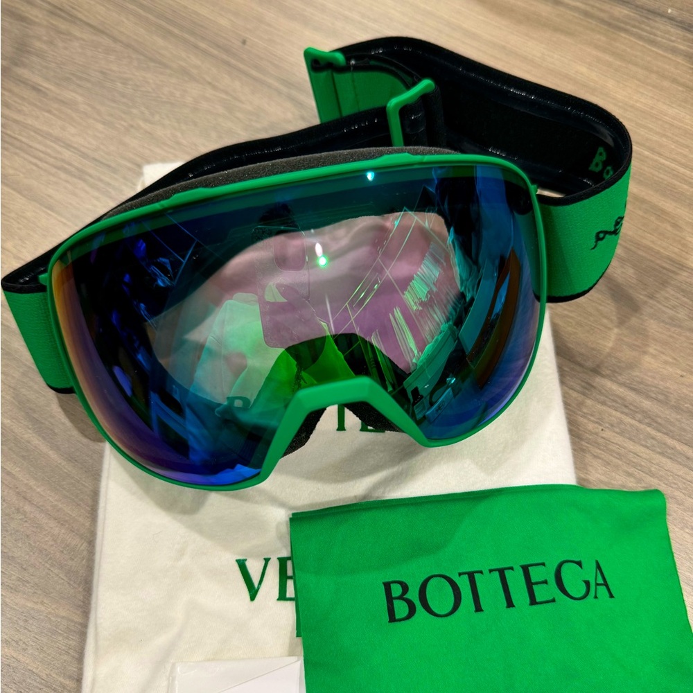 NEW Bottega Veneta Ski Goggles